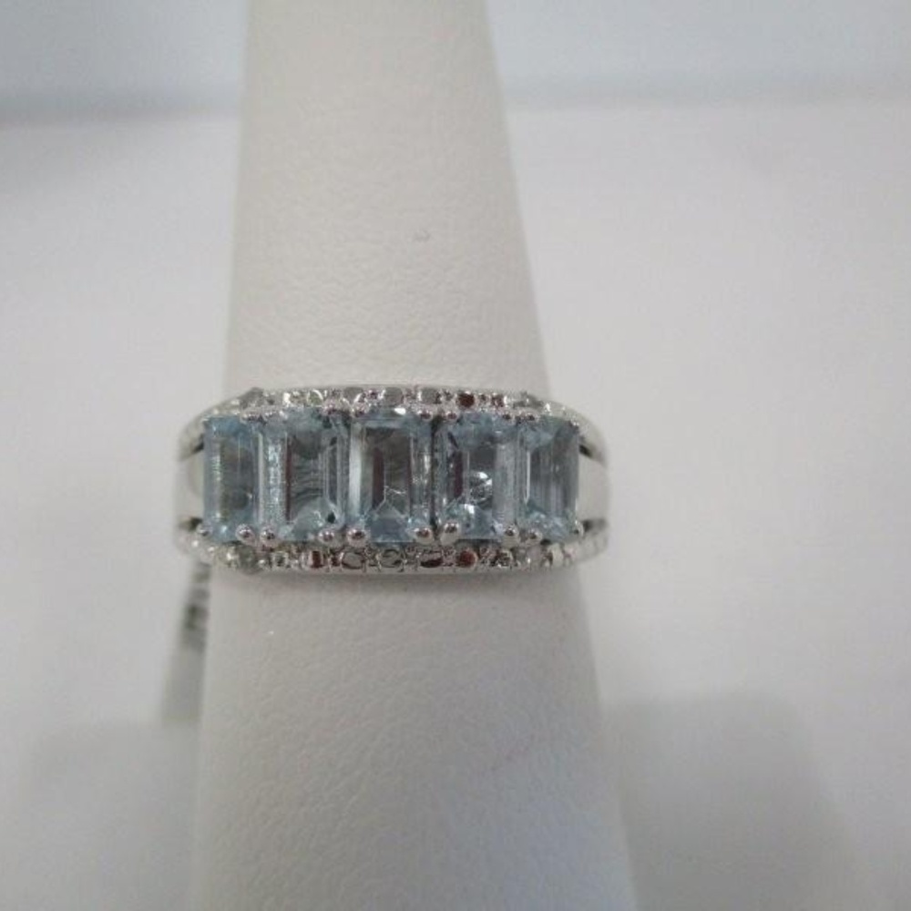Aquamarine & Diamond Ring with Appraisal - Size 7
